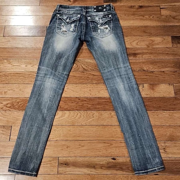 Miss Me Gold Embellished Skinny Style NO:JE8039CKR Size 28 - Picture 5 of 15